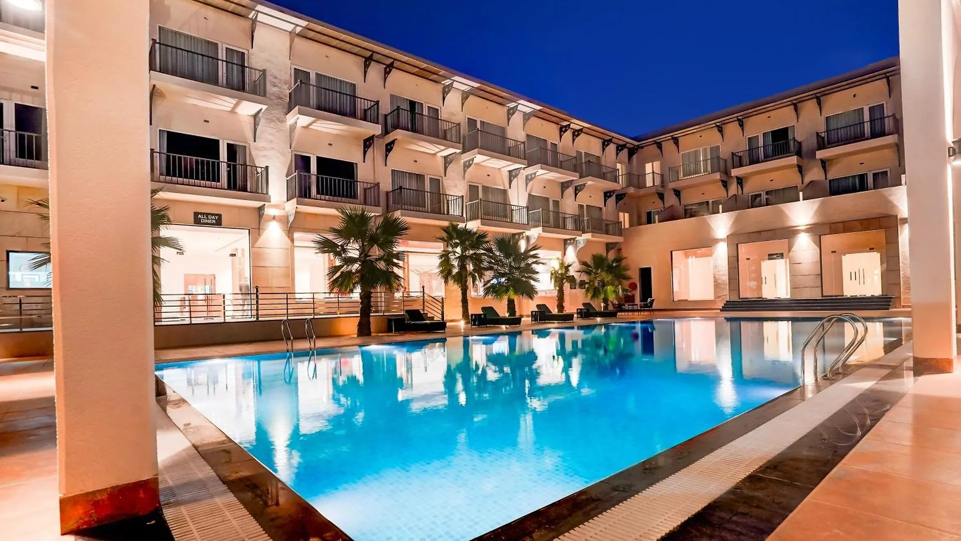 Sunday Hotels And Resort Gurgaon