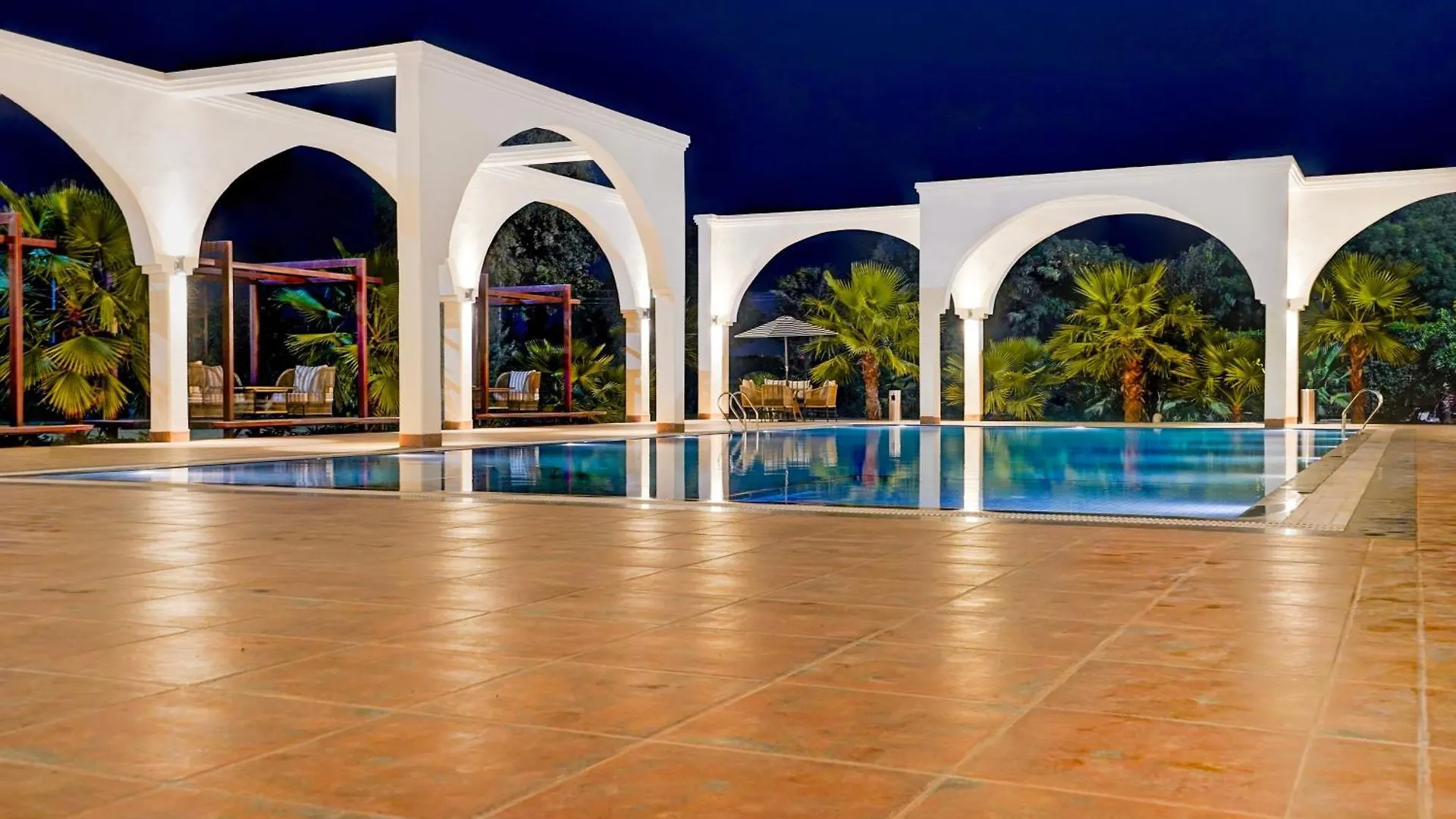 Sunday Hotels And Resort Gurgaon