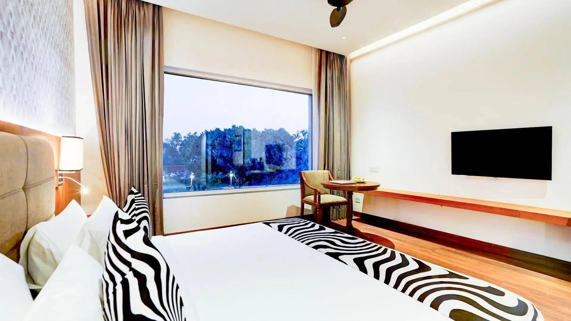 Sunday Hotels And Resort Gurgaon