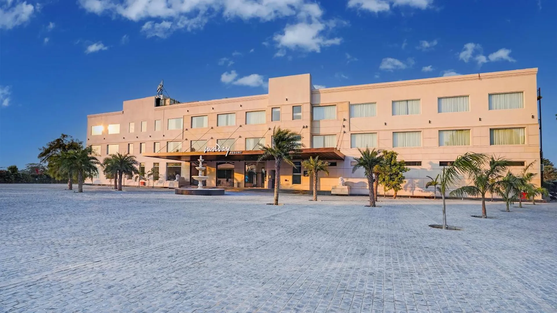 Sunday Hotels And Resort Gurgaon