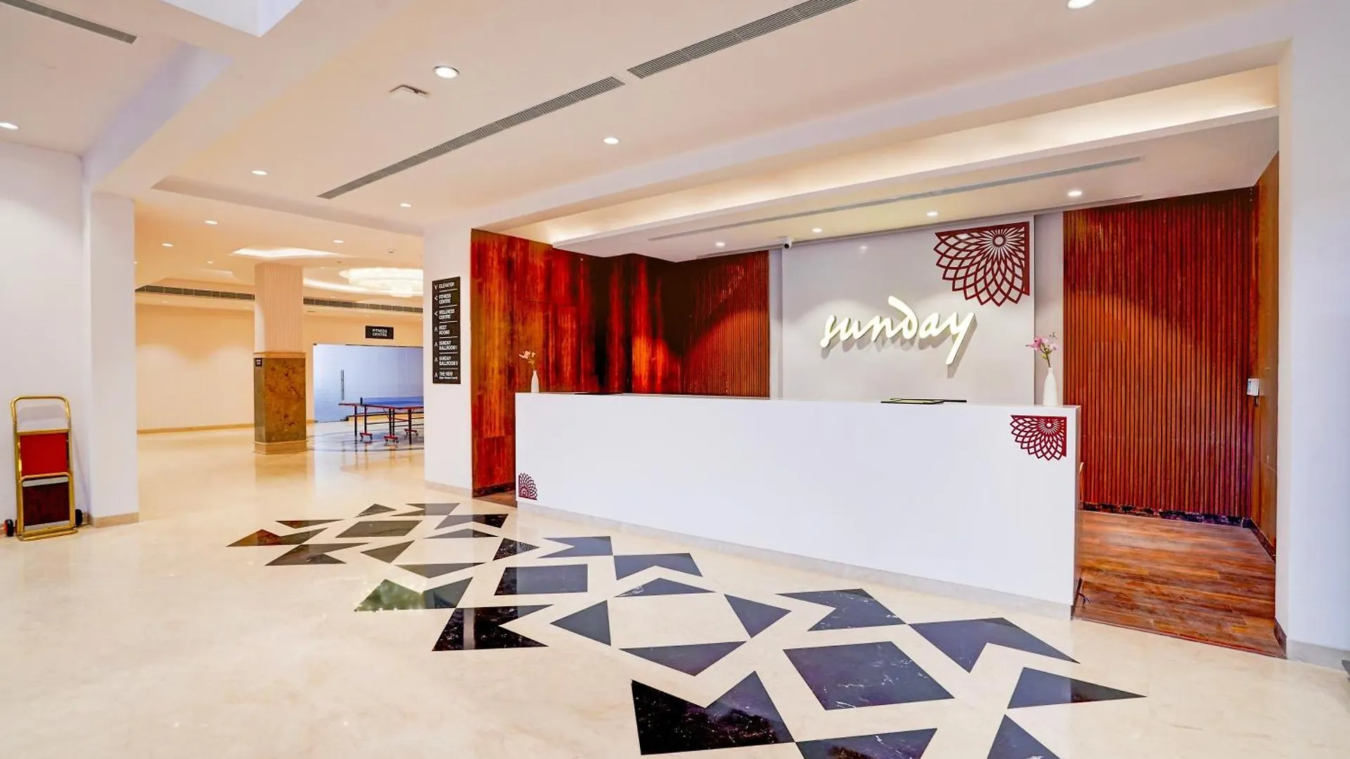 Sunday Hotels And Resort Gurgaon 4*,